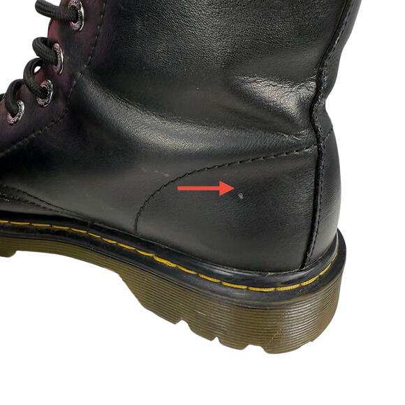 Dr. Martens Women's Black
Luana Combat Boots Size 9 - Picture 6 of 8